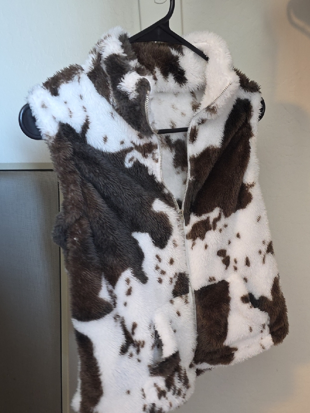 SHEIN Brown & White Faux Fur Cow-Print Vest